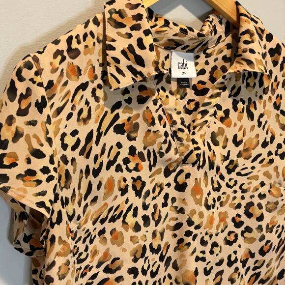 CAbi Short Sleeve Animal Print Lynx Top - size XS - Picture 2 of 5